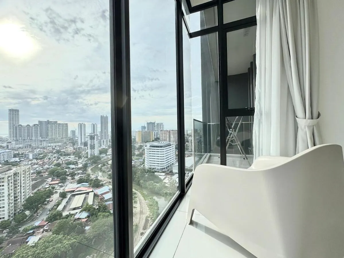 Beacon Executive Suites #Warmth #Skypool #Georgetown #5Pax #2Br 2Bath #2Queen 1Single #Quality Well Maintained #Private Host Malaisie