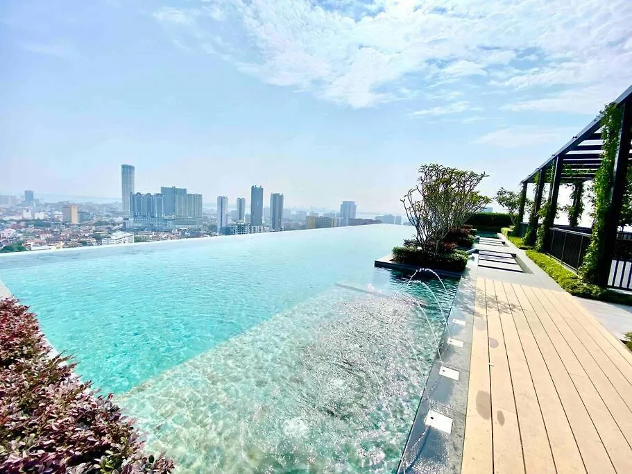 Beacon Executive Suites #Warmth #Skypool #Georgetown #5Pax #2Br 2Bath #2Queen 1Single #Quality Well Maintained #Private Host Apartamento